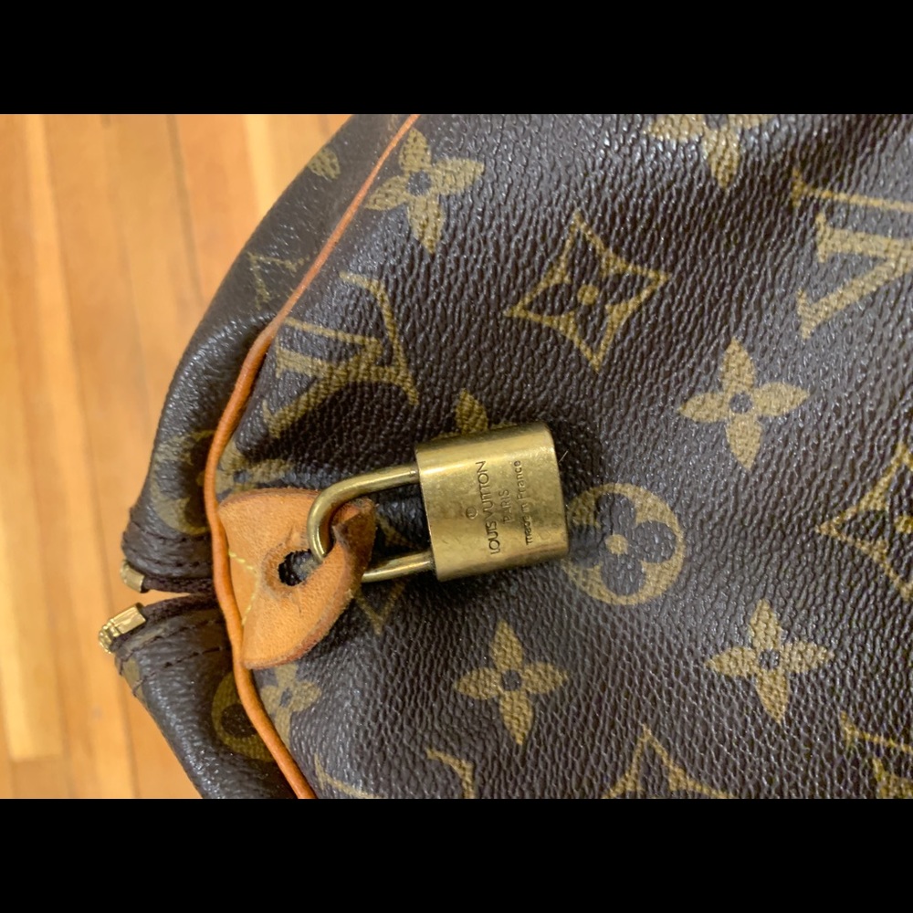 Authentic Louis Vuitton speedy 30 bag - Picture 5 of 6